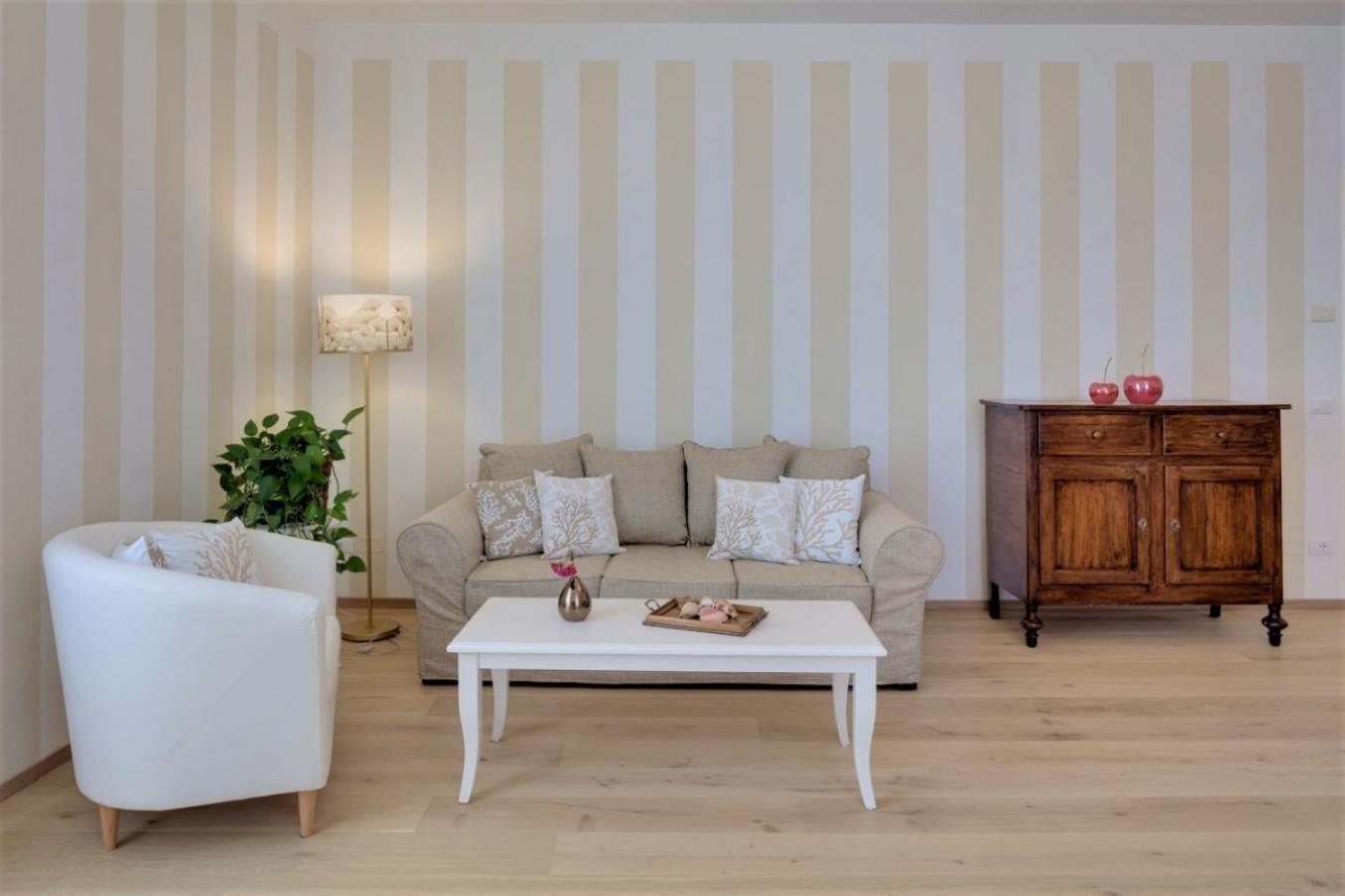 Rambaldi Apartments In Casa Nr 6 With Shared Terrace Bardolino Eksteriør bilde